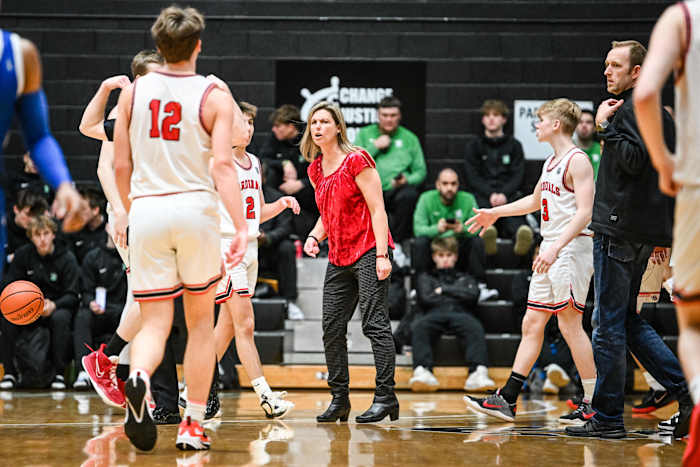 Lincoln Gresham 6A Oregon boys basketball quarterfinal Naji Saker -38
